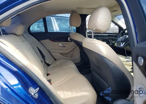 2019 Mercedes-Benz C 300 4Matic из США, поврежденный, VIN 55SWF8EB8KU288080